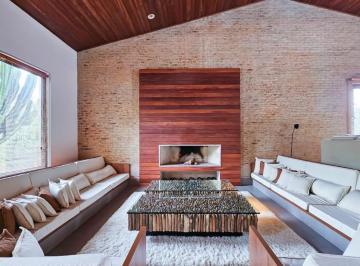 IMG_20261026_091355_000.jpeg · Sensacional casa para venda em Chácaras dos Lagos com 3 quartos, sendo 3 suítes, 719m² - marcellarat