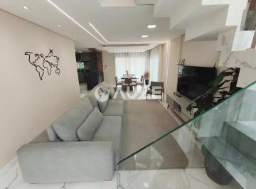 Casa · 312m² · 5 Quartos · 12 Vagas · Sobrado em Xaxim, Curitiba/PR de 312m² 5 quartos à venda por R$ 1.790.000,00