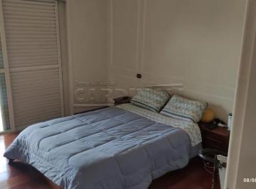 Apartamento · 242m² · 3 Quartos · 3 Vagas · Apartamento para venda em Centro de 242.00m² com 3 Quartos, 3 Suites e 3 Garagens