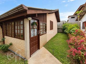 122682c9 · Casa, 6 dormitórios, 210 m², em Rio Tavares