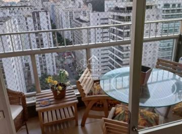 Apartamento · 130m² · 3 Quartos · 2 Vagas · Apartamento à venda no Guarujá na Praia das Pitangueiras.