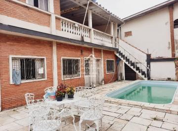 Casa · 297m² · 6 Quartos · 3 Vagas · Casa à venda - na Vila Santa Rosa