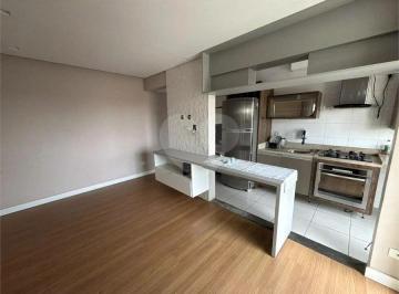 Apartamento de 3 quartos, Curitiba · Apartamento com 3 quartos, suíte e 2 vagas de garagem