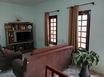 Casa de 3 quartos, Jacareí · Oportunidade - Casa - Jacareí - Jardim Santa Maria - 3 Dormitórios - 166,05m².