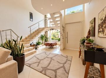 Casa · 240m² · 3 Quartos · 4 Vagas · CONDOMÍNIO HARAS BELA VISTA - FAZENDA SANTA CÂNDIDA| SOBRADO 3 SUITES| PISCINA