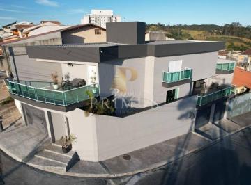 Casa · 292m² · 3 Quartos · 1 Vaga · Sobrado para Venda em Mogi das Cruzes / SP no bairro Cezar de Souza