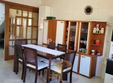 Casa · 280m² · 3 Quartos · 3 Vagas · Sobrado para Venda em Mogi das Cruzes / SP no bairro Vila Lavinia