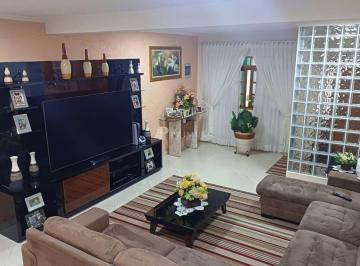 Casa · 275m² · 3 Quartos · 4 Vagas · Sobrado com 3 quartos, Conjunto Residencial Irai - Suzano