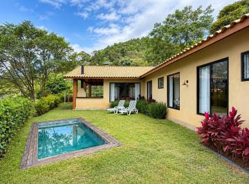 Casa · 220m² · 4 Quartos · Casa 4 quartos em Itaipava,Petrópolis