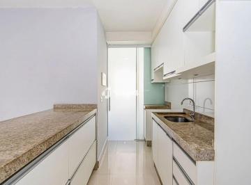 Apartamento · 70m² · 2 Quartos · 1 Vaga · Apartamento com 2 dormitórios para alugar por R$2.600/mês - Santa Cândida, Curitiba/PR