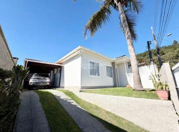 Casa · 55m² · 2 Quartos · Casa em condomínio fechado.