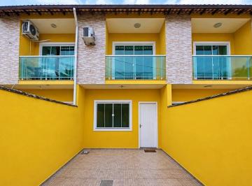 Casa · 120m² · 2 Quartos · 1 Vaga · Casa Duplex para Alugar no Camorim Grande — 2 Quartos, Sacada e 5 Minutos da Praia