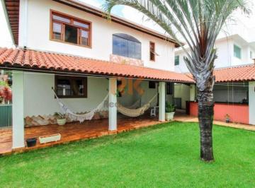 Casa · 360m² · 5 Quartos · 5 Vagas · Casa para venda em Castelo de 360.00m² com 5 Quartos, 4 Suites e 5 Garagens