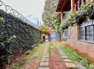 Casa · 322m² · 3 Quartos · 7 Vagas · Casa para venda em Santa Rosa de 322.00m² com 3 Quartos, 1 Suite e 7 Garagens