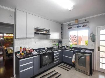 Imagem Principal · Casa à venda com 6 quartos, sendo 1 suíte, em Vila Sônia, São Paulo