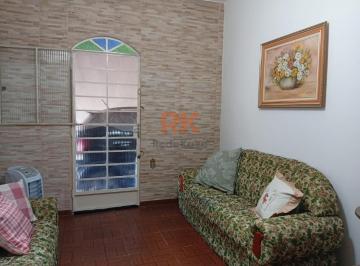 Casa · 195m² · 3 Quartos · 10 Vagas · Casa para venda em Parque Turistas de 195.00m² com 3 Quartos e 10 Garagens