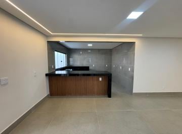 Capa · Casa à venda de 4 quartos com 2 suites no setor Água Branca