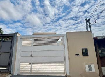 Casa · 144m² · 2 Quartos · 2 Vagas · Casa para venda em Vila Luso de 144.00m² com 2 Quartos e 2 Garagens