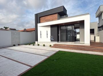 Casa · 131m² · 3 Quartos · 3 Vagas · Casa de Luxo à Venda 3 Quartos, 1 Suíte, Pé-Direito Alto em Itaipuaçu / Maricá
