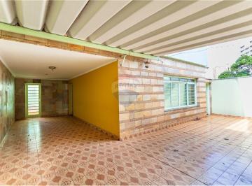 Casa · 323m² · 4 Quartos · Imóvel multifuncional: para famílias, investidores, comerciantes e estudantes.