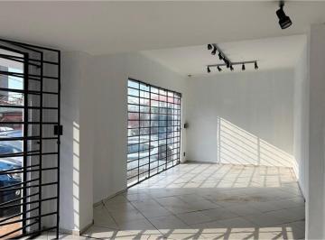 Comercial · 224m² · 3 Vagas · Casa comercial com ampla visibilidade em localização privilegiada