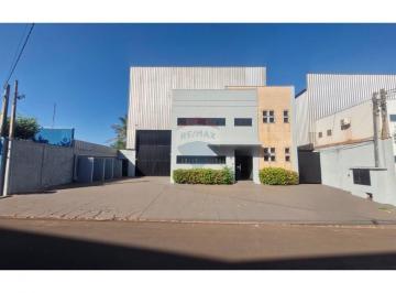 Comercial · 820m² · 4 Vagas · Barracão Industrial para locação em Sertãozinho-SP. Galpão Industrial para locação em sertãozinho-SP