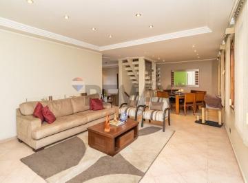 Casa · 270m² · 3 Quartos · 4 Vagas · Sobrado dos Sonhos no Jardim Guapira: 270 m², 3 Suítes e Piscina
