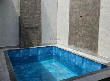Casa · 85m² · 2 Quartos · 3 Vagas · Casa Térrea Geminada com Churrasqueira e Piscina na Vila Tupi