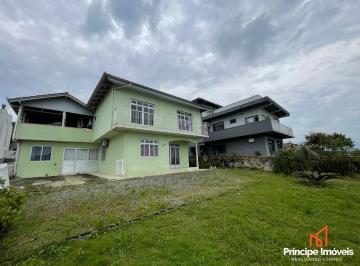 Casa · 350m² · 8 Quartos · 4 Vagas · Casa com 8 quartos no Boa Vista em Joinville