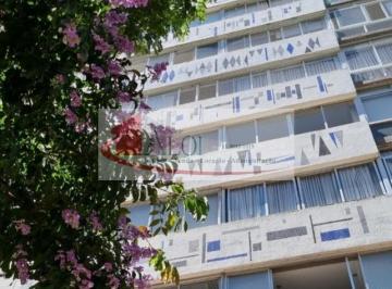 Apartamento · 586m² · 5 Quartos · 4 Vagas · EDIFÍCIO HIGIENÓPOLIS Um apartamento por andar, 586 m² de área útil 5 suítes, Ícone da Arquitetura