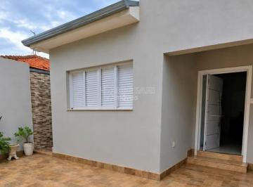 Casa · 139m² · 2 Quartos · 2 Vagas · Casa Padrão em Araraquara