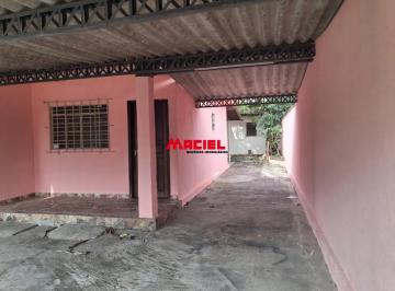 Casa · 200m² · 4 Quartos · 6 Vagas · otima localização proximo aos comercios com vaga coberta e quintal