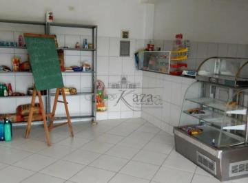 Comercial · 70m² · Fundo de Comércio - No bairro Conjunto Residencial Galo Branco - 70m².