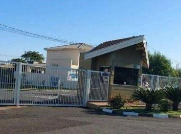 5a96eb37592c57a4b68a4d11ad78a7d2e8ae847e · casa em cond com 4 doirm sendo 1 suite