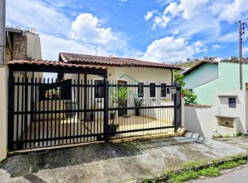 FACHADA · - Jardim Centenário - Casa à venda com 249,39 m² de área construída em Poços de Caldas/MG**