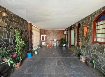 Casa · 140m² · 3 Quartos · 3 Vagas · Casa para locação com 86,65m² de área construída em um terreno de 140,00m², no bairro Ipiranga, em R