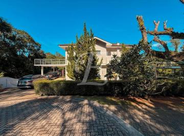c5e293a7fe2e91d37de168f2b0f54f2fd385a3cd · Casa com 4 dormitórios à venda, 360 m² por R$ 1.595.000,00 - Fazendinha - Carapicuíba/SP