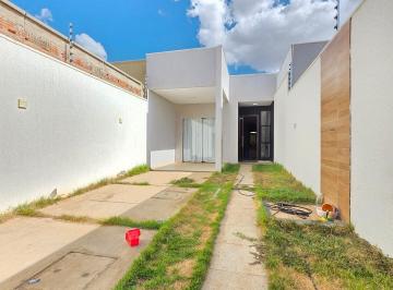 Casa · 3 Quartos · 2 Vagas · Excelente Casa Térrea Para Locação - Bairro São José - Juazeiro do Norte/CE