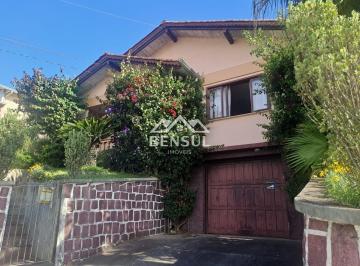 Casa · 219m² · 3 Quartos · 1 Vaga · IMÓVEL À VENDA NO CENTRO – EXCELENTE POTENCIAL RESIDENCIAL!