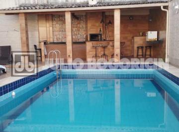 Casa · 145m² · 4 Quartos · 4 Vagas · Casa de rua : / Residencial / Portuguesa