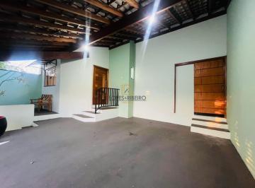 Casa 250m² Venda Jardim Itália · Casa para venda e aluguel em Jardim Itália de 200.00m² com 3 Quartos, 1 Suite e 2 Garagens