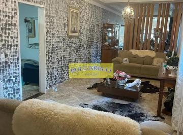 Casa de 3 quartos, Jundiaí · Casa para venda em Aeroporto de 137.00m² com 3 Quartos, 2 Suites e 4 Garagens