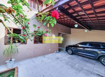 Casa de 4 quartos, Jundiaí · Casa para venda em Jardim Santa Adelaide de 261.00m² com 4 Quartos, 2 Suites e 4 Garagens