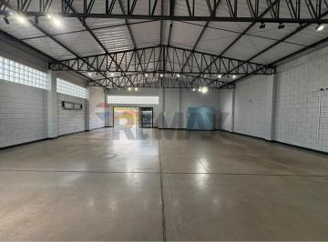 Comercial · 218m² · 3 Vagas · Galpão / Depósito / Armazém para venda em Jardim Riviera de 218.00m² com 3 Garagens