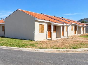 c3f1bbc0-3a15-4ea4-812d-b0a48368c370 · Casa à venda em Mário Quintana com 63,72M², 2 quartos, 1 vaga.