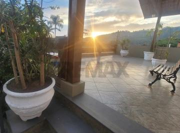 Casa · 325m² · 3 Quartos · Casa térrea para locação com 03 dormitórios no centro de Mairiporã!