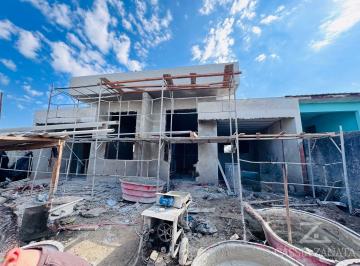 Casa · 84m² · 3 Quartos · 2 Vagas · Casa Térrea 3 quartos amplo quintal, Sao Marcos em São José dos Pinhais
