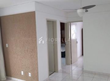 Apartamento de 2 quartos, São José · Apartamento 02 dormitórios semimobiliado em Barreiros - São José