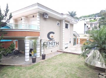 Casa · 300m² · 5 Quartos · 4 Vagas · Casa c/ 5 Dorms (3 Sts), Cozinha Ampla, Piscina c\ Hidro e Churrasqueira