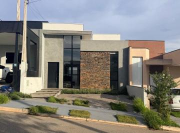 Casa de 3 quartos, Sorocaba · Casa térrea reformada com piscina, 3 dormitórios (1 suíte), 105 m², Horto Flores